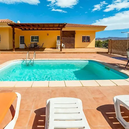 Belvilla By Oyo Chalet En Tuineje Para 6 Personas Room photo